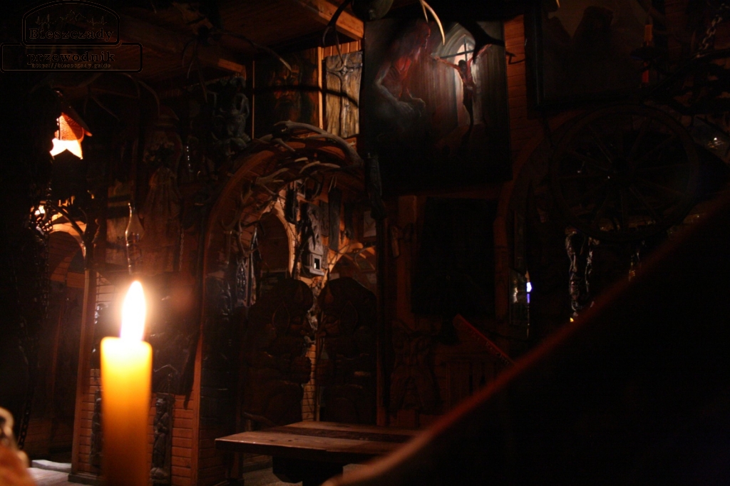 To wnętrze nigdy nie było tylko knajpą