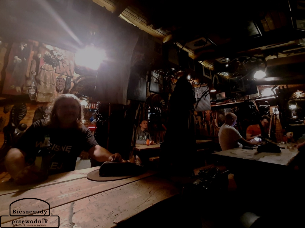 To wnętrze nigdy nie było tylko knajpą