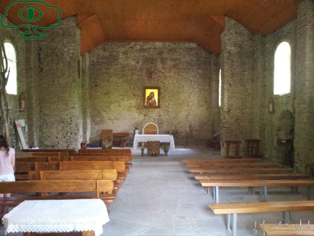 Samochodowy szlak Bieszczady wg Barnaby. Pk 19 Łopienka - ołtarz Samochodowy szlak Bieszczady wg Barnaby. Pk 19 Łopienka - ołtarz