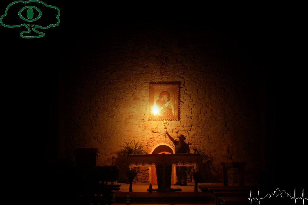 Samochodowy szlak Bieszczady wg Barnaby. Pk 19 Łopienka - w nocy Samochodowy szlak Bieszczady wg Barnaby. Pk 19 Łopienka - w nocy