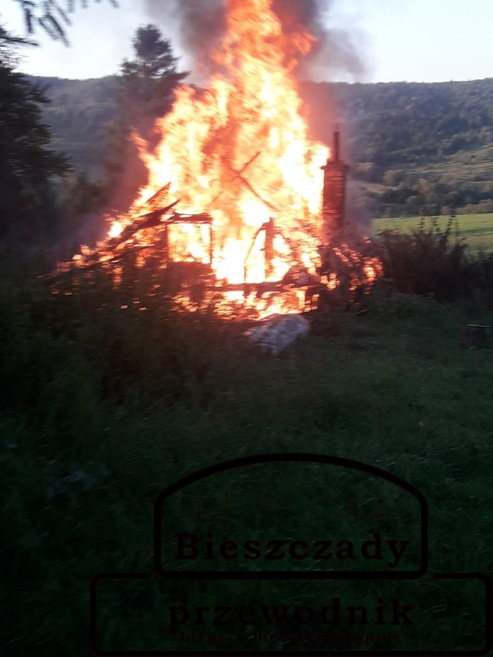 Dydiówka w Płomieniach: Gdy Dzień Staje się Nocą, a Prawda Pali Jak Żywy Ogień